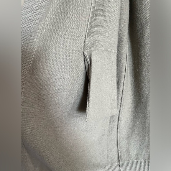 VINCE - 100 % Cashmere Raglan Sleeve Cardigan - very soft - Small - Picture 11 of 16